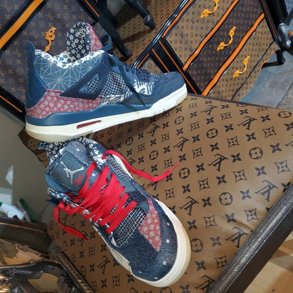 Jordan 4 SHASHIKO SIZE 12 - Picture 5 of 6
